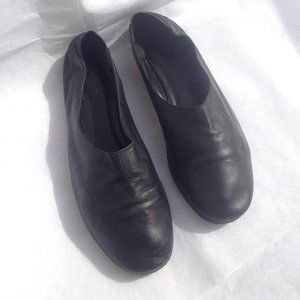 BCBGMaxAzria Vero Cudio Ballerina Flats